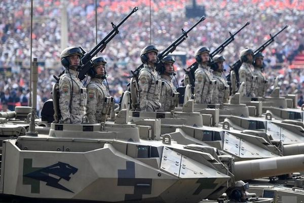 ارتش چین با سرعتی چشمگیر در حال پیشی‌گرفتن از ایالات متحده است