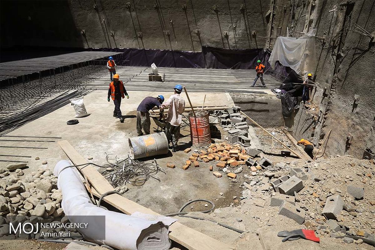 درآمدهای داغ - کارگران ساختمانی