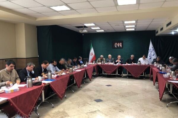 ایران در مقابل بزرگ‌ترین نیروی مسلح دنیا و  ۲ قدرت اتمی ایستاد
