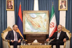 علی لاریجانی از همتای ارمنستانی در دبیرخانه شورای عالی امنیت استقبال کرد