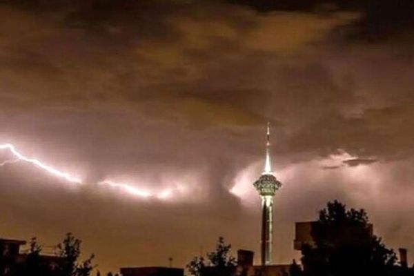  ۷ نفر بر اثر طوفان شنبه شب تهران مصدوم شدند