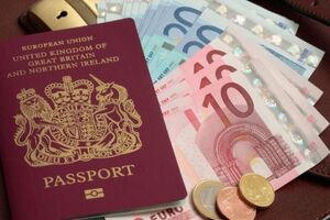 قیمت فروش ارز مسافرتی 22 تیر 98 اعلام شد