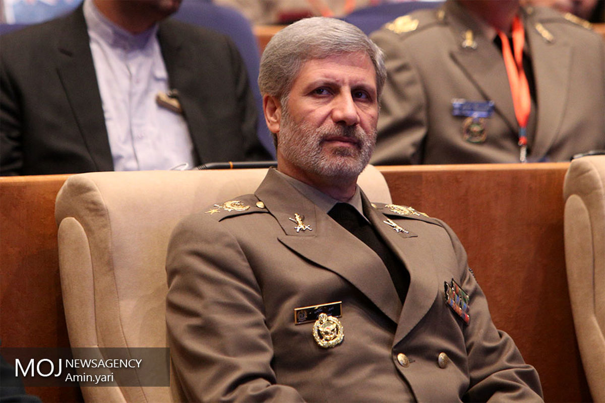  امیر سرتیپ امیر حاتمی وزیر دفاع و پشتیبانی نیروهای مسلح 