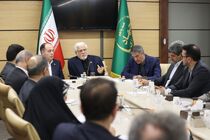 باید در محصولات راهبردی همانند گندم و دانه‌های روغنی خودکفا شویم
