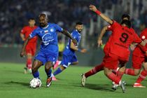  دیدار تراکتور - استقلال با تاخیر شروع می‌شود