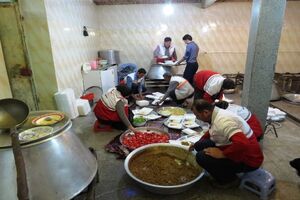 برپایی ۵۰۰۰  سفره مهربانی و توزیع ۱۰۰ هزار بسته غذایی