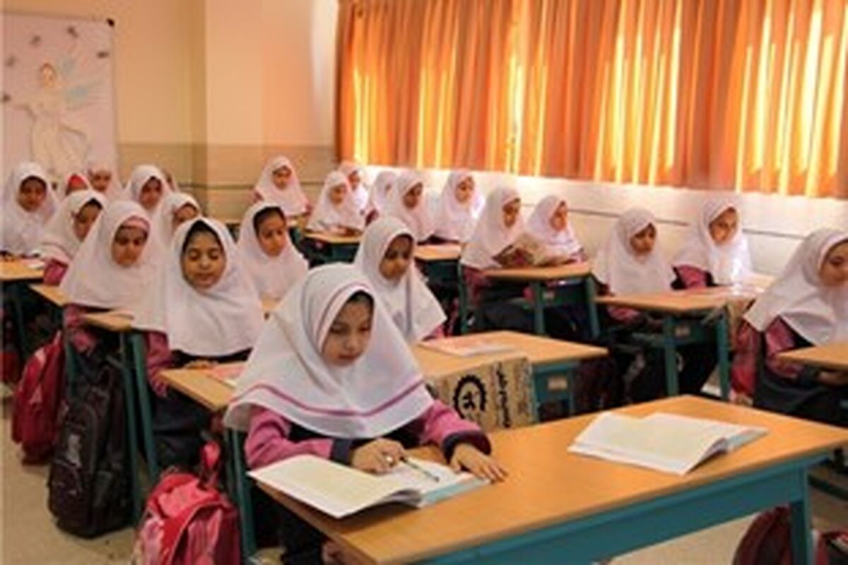 دانش آموزان