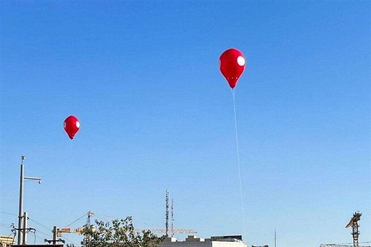بالن‌های قرمز در تهران