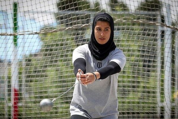 زهرا عرب رستمی، رکورد ملی پرتاب چکش بانوان ایران را شکست