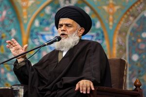 پرهیز از اختلاف و نزاع امت، مهم‌ترین عنصر تجلی نور ولایت