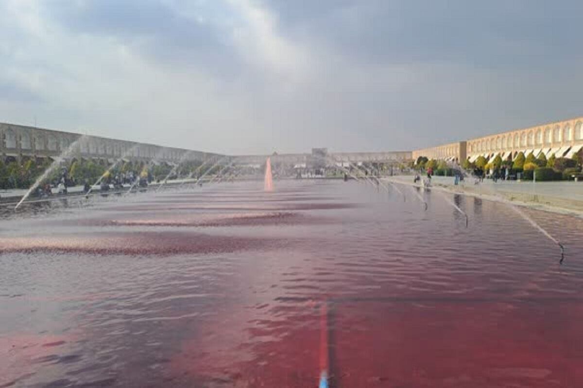 میدان امام