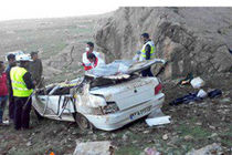 سقوط خودروی سواری به دره گردنه پشته سمیرم