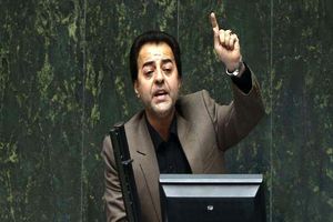 وزیر پیشنهادی باید برای چالش‌های وزارت اقتصاد چاره‌ اندیشی کند