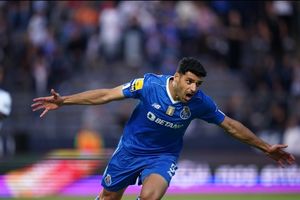 کشمکش اینتر و منچستر بر سر طارمی ادامه دارد