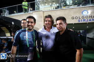 فدراسیون فوتبال، سرمربی استقلال را احضار کرد