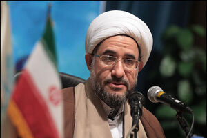 وظیفه طلاب التیام‌بخشی به دردهای زلزله‌زدگان است