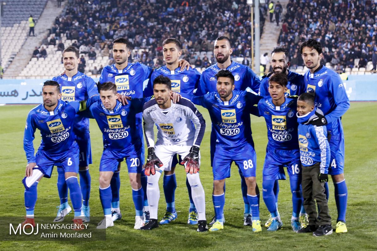 دیدار تیم های استقلال تهران و سپاهان اصفهان
