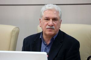 ترویج مصرف قلیان بین دختران دانشجو