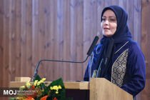 فاطمه دانشور: کارگران ناراضی ماشینم را پنچر می کنند و روی آن خط می اندازند / مدیران اخلاقی عمل نمی کنند