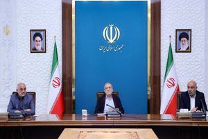 حمایت از فعالان حوزه انرژی‌های تجدیدپذیر در اولویت‌های بخش‌های دولتی مرتبط قرار گیرد