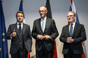 تروئیکای اروپایی خواستار بازگشت ایران به میز مذاکره شد