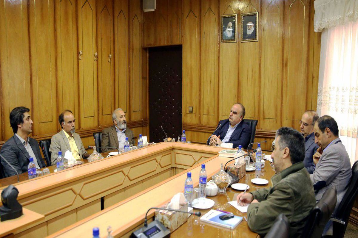 نشست سرمایه گذارن