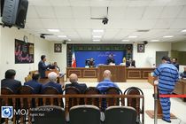 احسان خادم امین من بوده و به اقتصاد مملکت کمک کرده است