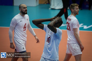 دیدار تیم های ملی والیبال کانادا و لهستان