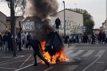 ادامه درگیری‌ها بین پلیس و دانش‌آموزان در سراسر فرانسه