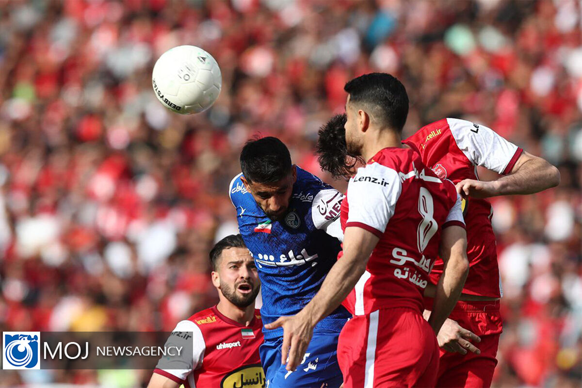 شهرآورد صدم بین تیم های فوتبال پرسپولیس و استقلال