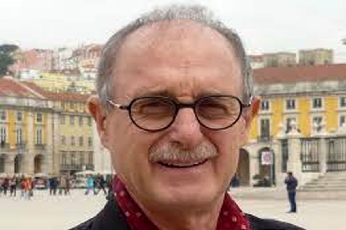 کارشناس فرانسوی