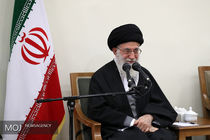 جمعی از مداحان و ذاکران اهل بیت (ع) با رهبر معظم انقلاب دیدار کردند