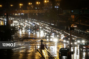 سامانه بارشی فردا وارد کشور می‌شود + فیلم