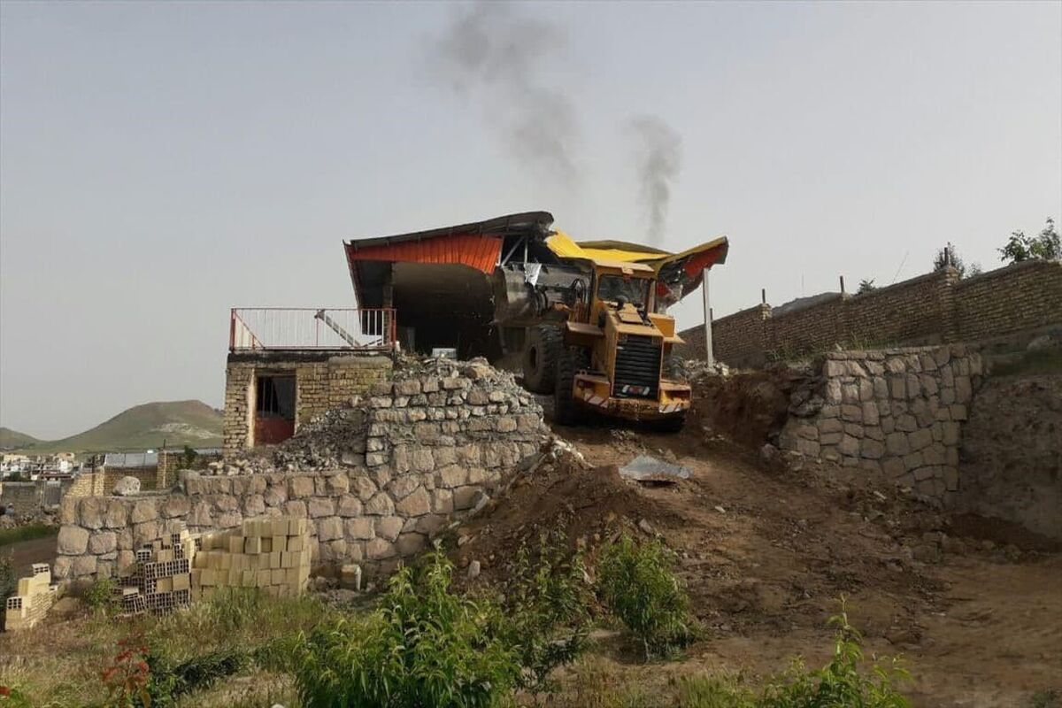 تخریب اراضی نیشابور