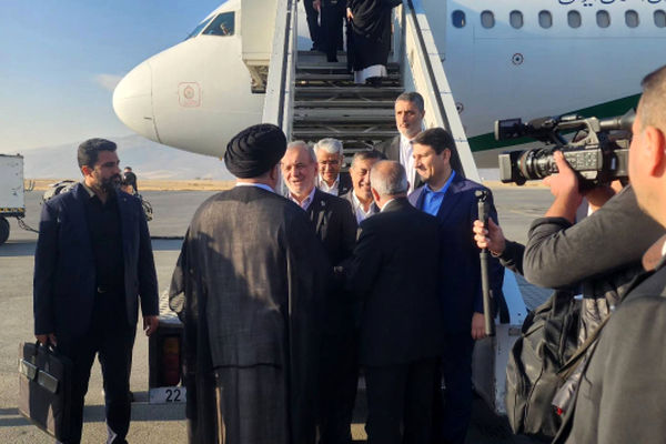 پزشکیان سفر استانی پانزدهم دولت وفاق را در یاسوج آغاز کرد