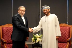 وزیران امور خارجه ایران و عمان در ایتالیا با یکدیگر رایزنی کردند