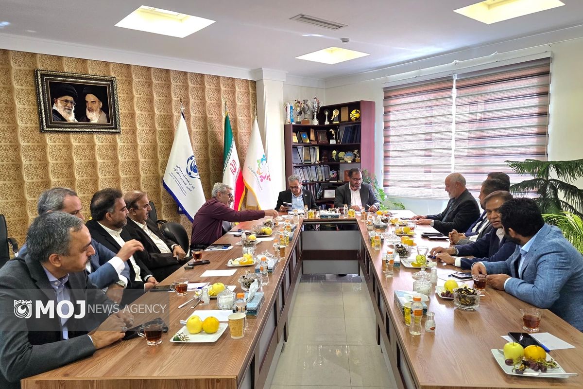 دیدار معاونت گردشگری کیش با جامعه بازاریان