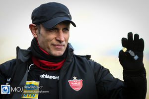 گل محمدی به عنوان بهترین مربی لیگ قهرمانان آسیا در غرب انتخاب شد