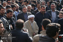 مردم کسانی را انتخاب کنند که طعم گرسنگی را چشیده باشند