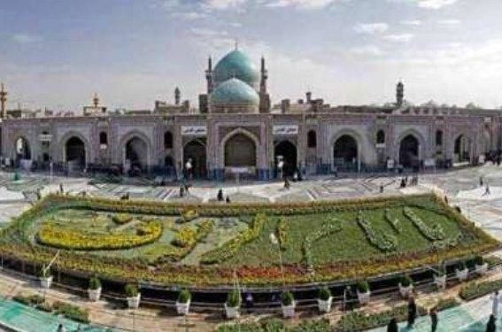 آذینبندی نوروزی حرم مطهر رضوی با 200 هزار بوته و شاخه گل