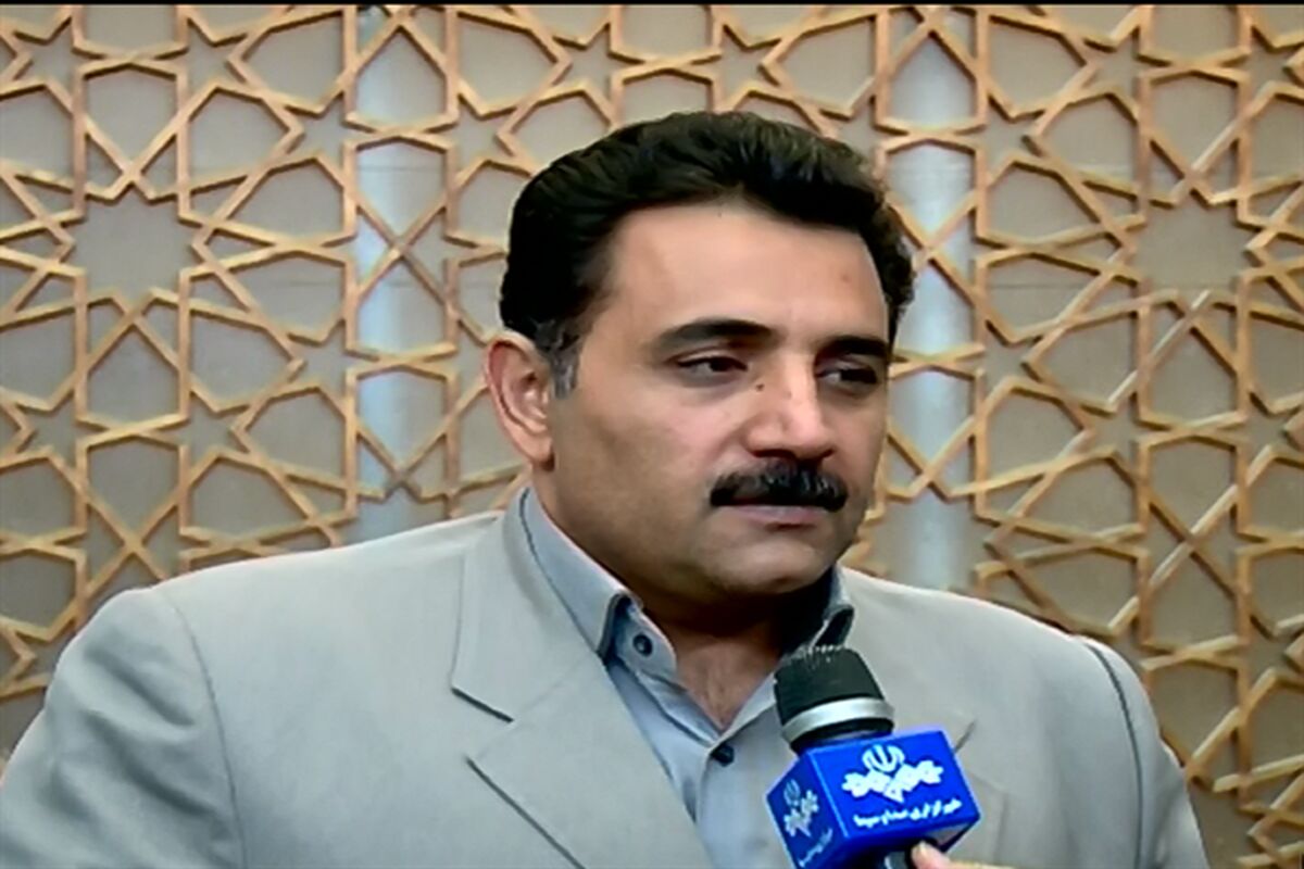 علیرضا تخت شاهی