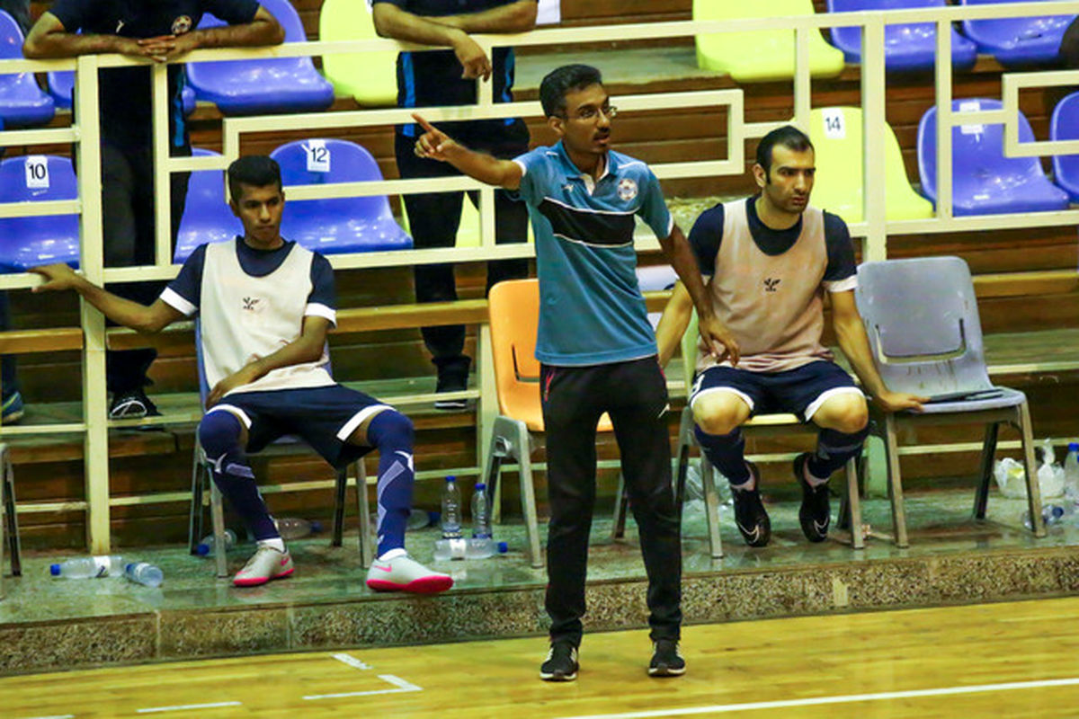 عباس روزپیکر