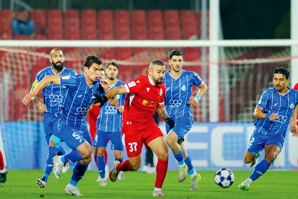 استقلال به دنبال تغییر میزبانی بازی با تراکتور