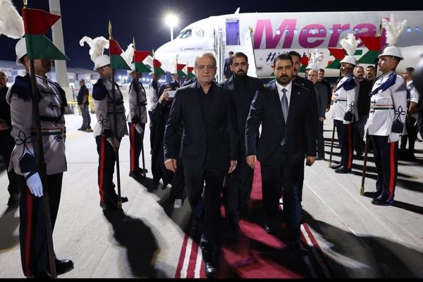 پزشکیان وارد نجف اشرف شد