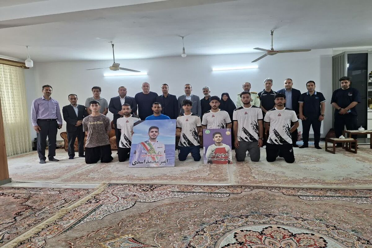 دیدار اعضای تیم ملی مینی‌فوتبال با خانواده شهید «امیرمحمد اسدی