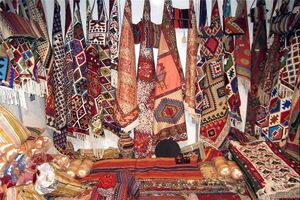 بخشی از کاروانسرای تاریخی جهرم به بازارچه صنایع‌دستی تبدیل می‌شود