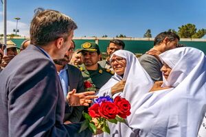 چادر سفید ورزنه؛ از نماد فرهنگی تا موتور محرکه گردشگری شرق اصفهان