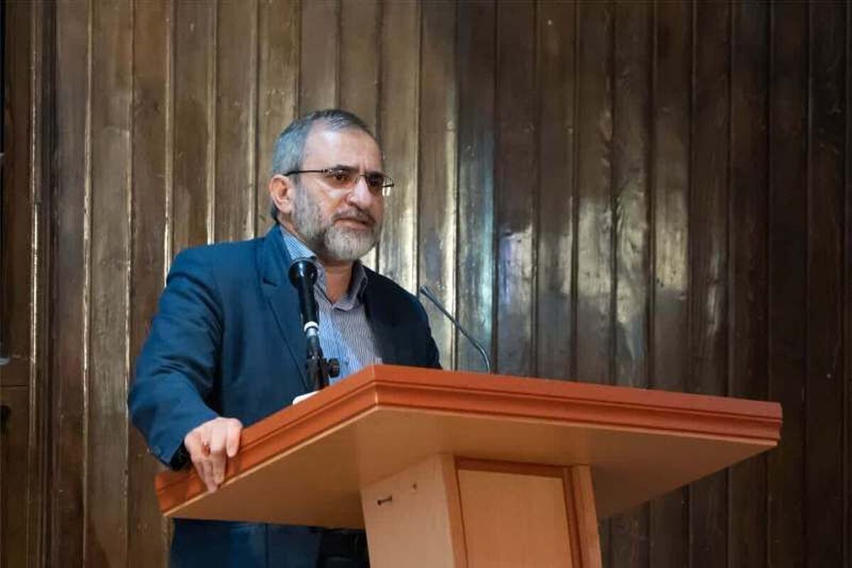  فرزاد مخلص‌الائمه