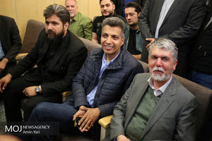 یادبود جمشید مشایخی