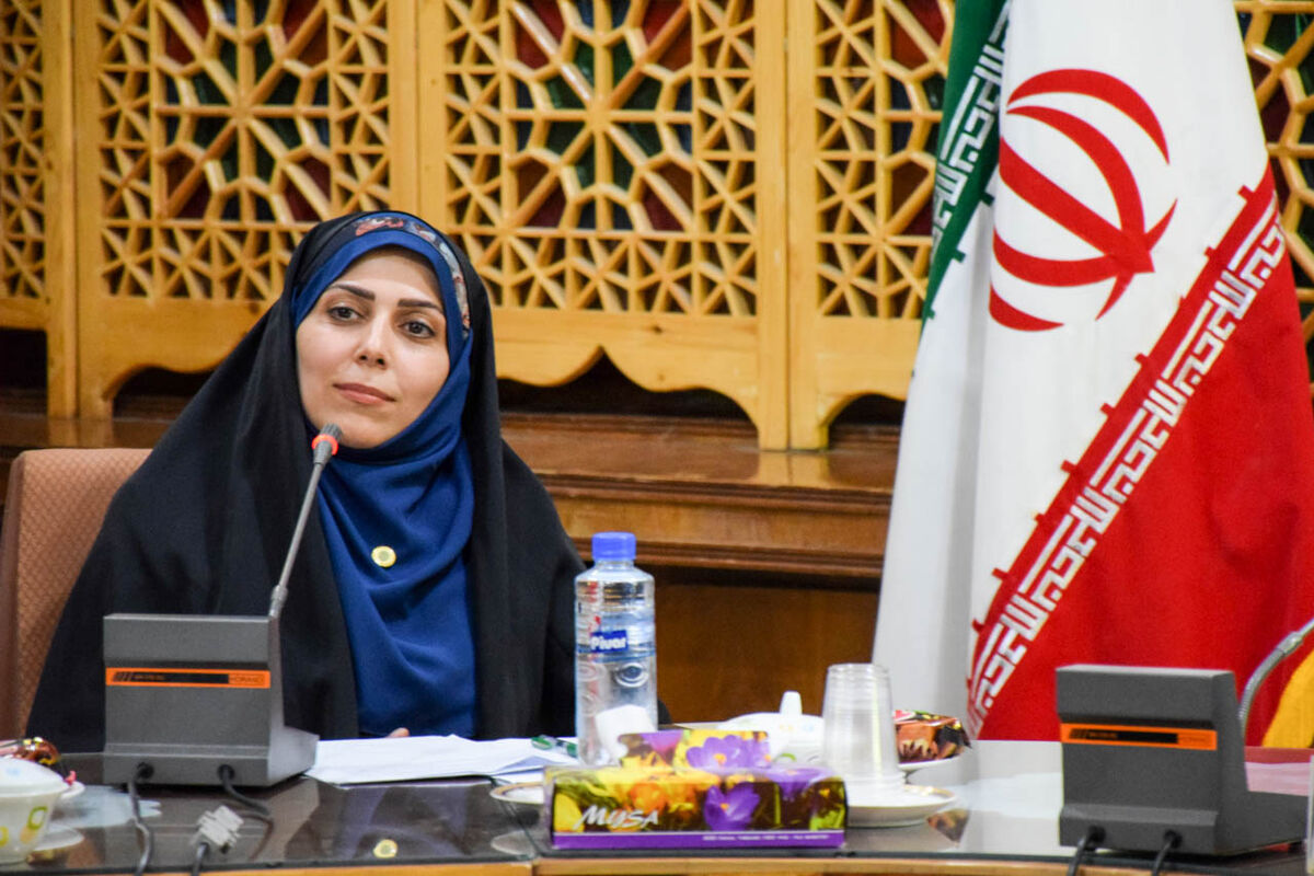 نرگس صلواتی